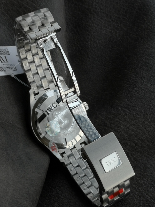 アイ・ダブリュー・シー素材ディテール